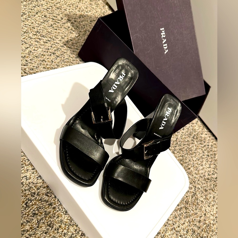 US size 7 (37.5 EU size) Prada leather high heel sandals. In a great condition!